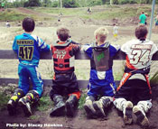 Florida MOTO News Featured PHOTO by Stacey Hawkins - Kids watching race at Mesa MX